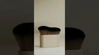 NUDA BLENDING BRUSH