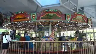 🎠Carousel at the Henry Vilas Zoo