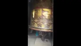J&auml;ttim&auml;inen budhalainen rukousmylly Nepalissa / Giant prayer wheel in Nepal