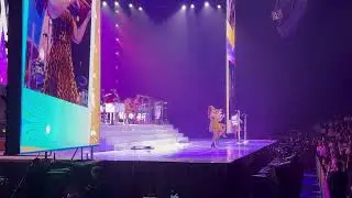 Rod Stewart/ Abu Dhabi - Forever Young