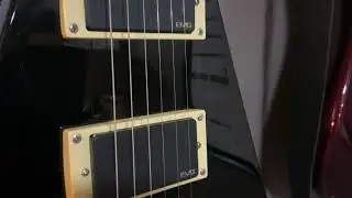 Dean VX with EMG 85 and 81 Active Pickups