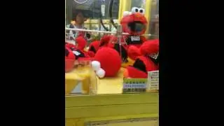 Mancing boneka bikin happy