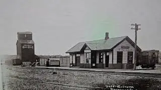 1910s STACYVILLE, IOWA - TRAIN STATION & GRAIN ELEVATOR