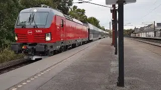DSB EB 3201 vectron and doubledeckerwagons in Borup train station D. 5.10 2020
