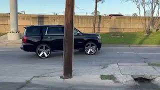 26’’ DUB BALLER CHROME ON A TAHOE 🔥🔥🔥
