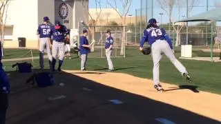 Rangers RHP Tony Barnette and his deceptive delivery