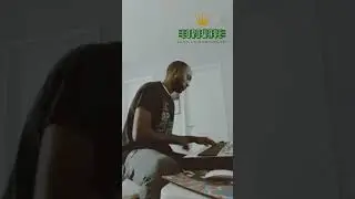 Producer Chuck &ldquo;Lordwave&rdquo; LaWayne makes beat for Nav 🔥 🔥 🔥