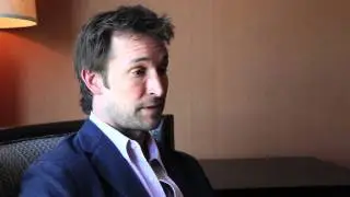 Showbiz411.com: Noah Wyle talks with Chris Barrett about his new TNT show 'Falling Skies'