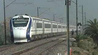 TRAIN OVER AJAY RIVER || VANDE BHARAT EXPRESS + TEBHAGA EXPRESS + KULIK EXPRESS CROSSES AJAY RIVER