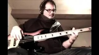 Young Lust - Pink Floyd - Bass cover - by Mark'o