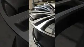 Темный хром с проточкой глянец.