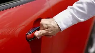 How to unlock and lock a car with keyless entry | LEXUS EUROPE
