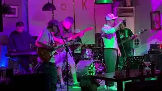 Smoke on the water & Highway Start - Deep purple - by SINO band in Saigon
