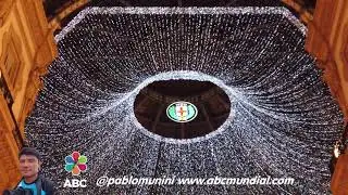 A Milano si accendono le luci di Natale in galleria Vittorio Emanuele