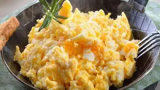 How To Make The Best Scrambled Eggs! (easy)