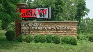Both students and parents get into fights at Mt. Healthy High School