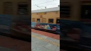 04153 - Kanpur Central Special Fare Super Fast Special Crossing 120 Kmph. #shortvideo #train