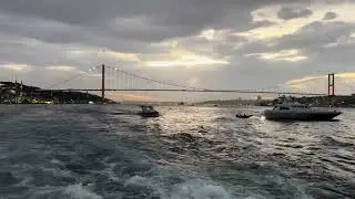 İstanbul Boğazı’nda akşam.. 