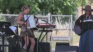 Juliet Gobert & Heiffer Belles