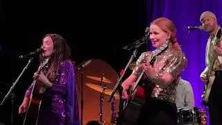 M2M - 12 Driving - Don't Save Me (Marion & Marit's Solo Songs - The Better Ending Tour Mexico)