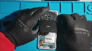 Samsung Galaxy S8 non carica non accende, presenza umidita' Risolto