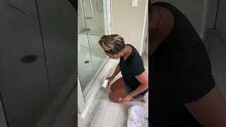 Улучшаем сцепление с скользкой известняковой плиткой в ​​ванной с помощью Polish Grip #slipresist...