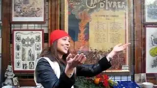 Ivrea Carnival - singing the theme song of the Battle of the Oranges (2012)