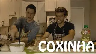 Gringos cozinham coxinha (Com o Gavin do SmallAdvantages)