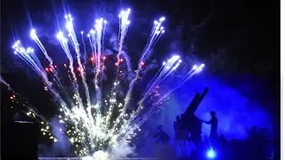 Warhorse - the fireworks movie!