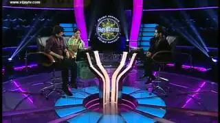Neengalum Vellalam Oru Kodi - Srinivas and Nithyashree Mahadevan performing in Neengalum Vellalam Oru Kodi