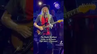 Listen to the music Doobie Beothers 2025 Cincinnati, OH
