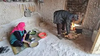 Living off-grid in Afghan caves | Old couple's peaceful mountain existence