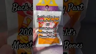 Игрушки из фастфуда прошлых лет. Часть 818 #игрушки #обзорыигрушекизфастфуда #Макдоналдс #2000-е