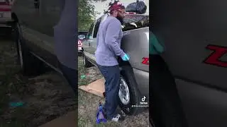 How to remove a Chevy Silverado bed