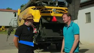 Sklízecí mlátička CR10 od New Holland