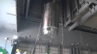 Transferring the fuel container from reactor4 pool 11/21/2013