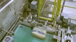 Cement bags packaging palletizing line