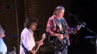 Neil Young & Crazy Horse in Toronto- encore Helpless.wmv