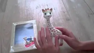 Why is Sophie the Giraffe such a Popular Teething Toy?