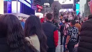 New York: Fight In Times Square Sunday Night