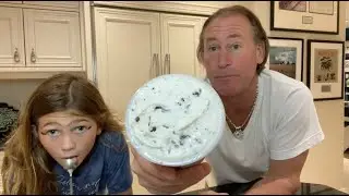 Dad & Daughter Reviews - Stracciatella Gelato Review - Dolcezza Gelato Company