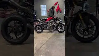 Выхлопная система SC Project на Ducati Panigale V4 полностью из титана звучит просто невероятно!!...