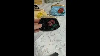 ビーズがま子ちゃん。バラのがま口