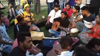 Albela sajan aayo re awesome song  sung by a group must watch