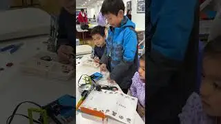 Book Flipping LEGO EV3 Robot #robotics #legorobotics @ISOGAWAYoshihito @FirstAustralia