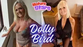 Dolly Bird Pin-Up Vibes: Vintage Glam Meets Modern Glow
