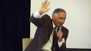 Rajiv Nagaich talks with Jeff Renner