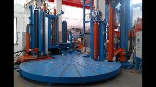 Vertical plate bending roll for larger diameter storage tank production