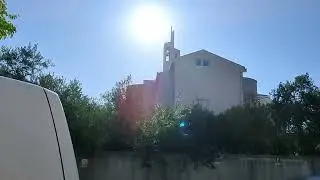 Hamowanie dzwon&oacute;w w kościele pw. Błogosławionej Matki Teresy w Kasteli ( Chorwacja )
