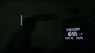 29114，左鼻痒（外星人把马斯放高空，盯着看一地方，空气冷，观察宇宙星空变化，联想到外星人）